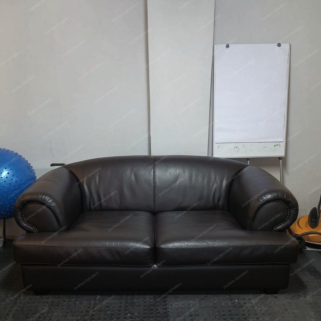 2-Seater β Fabric to Dark Leather after